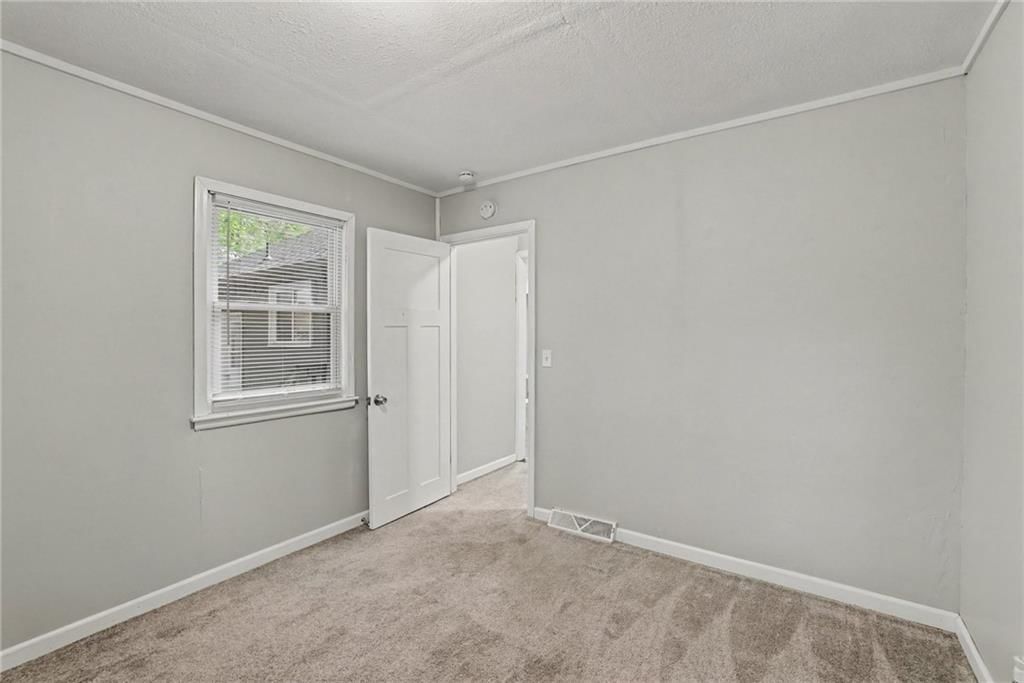 10616 Skiles Avenue — photo 11