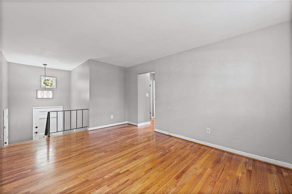 9103 W 101st Street — photo 16