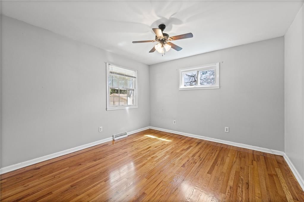 9103 W 101st Street — photo 22