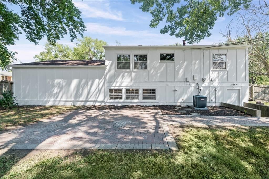 9103 W 101st Street — photo 31