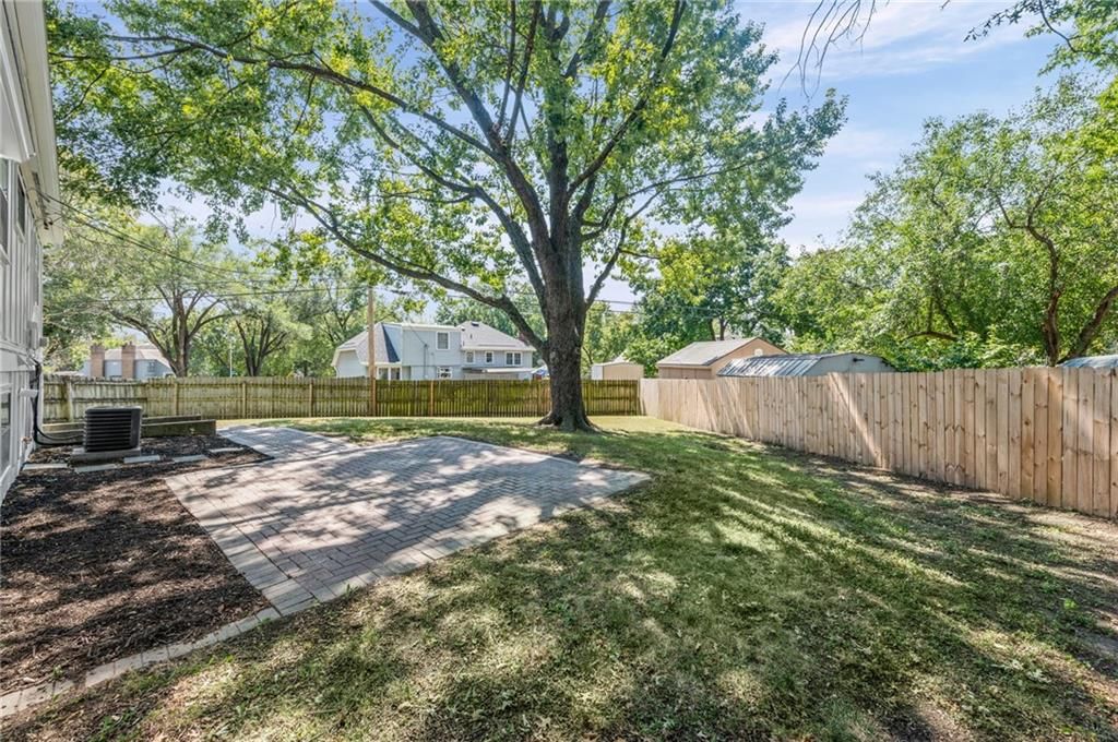 9103 W 101st Street — photo 34