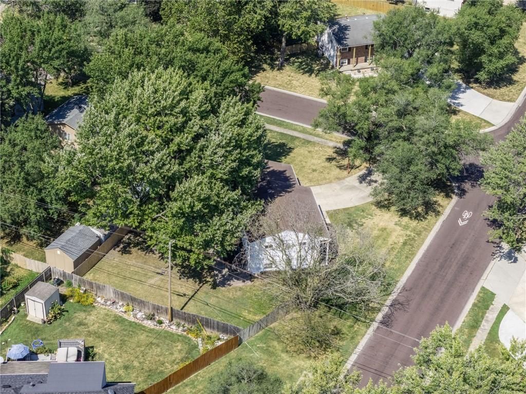 9103 W 101st Street — photo 50