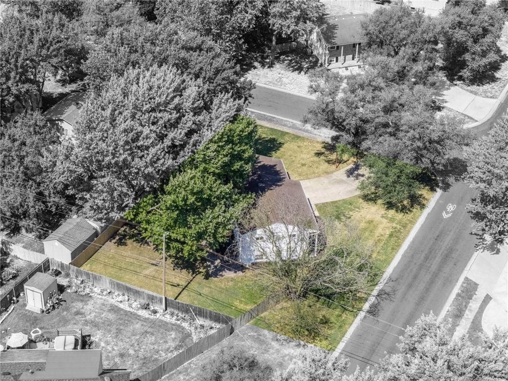 9103 W 101st Street — photo 54