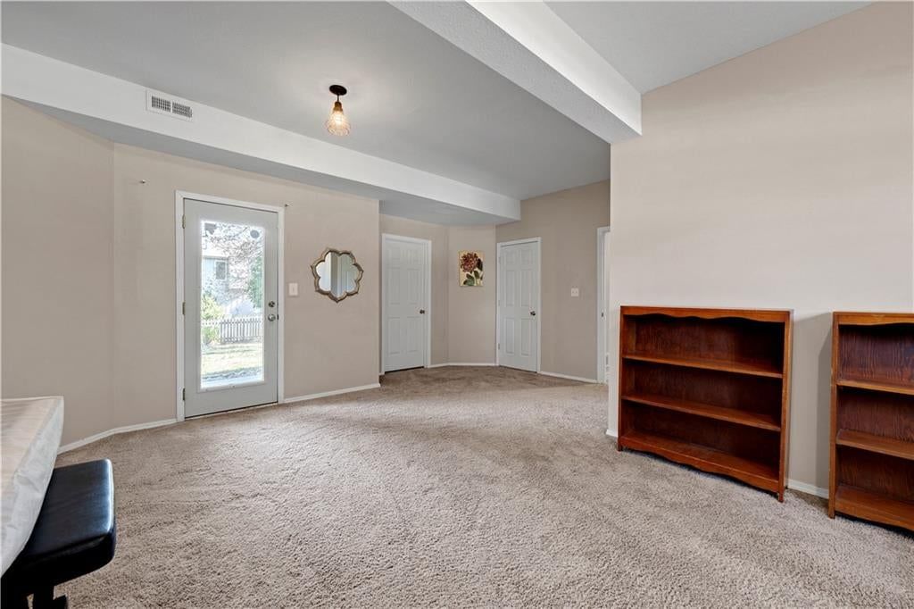 713 S Meadowbrook Street — photo 27