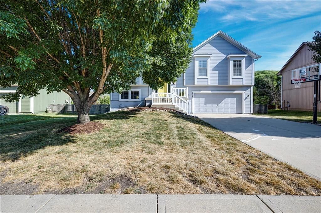 713 S Meadowbrook Street, Gardner, KS: listing photo 3