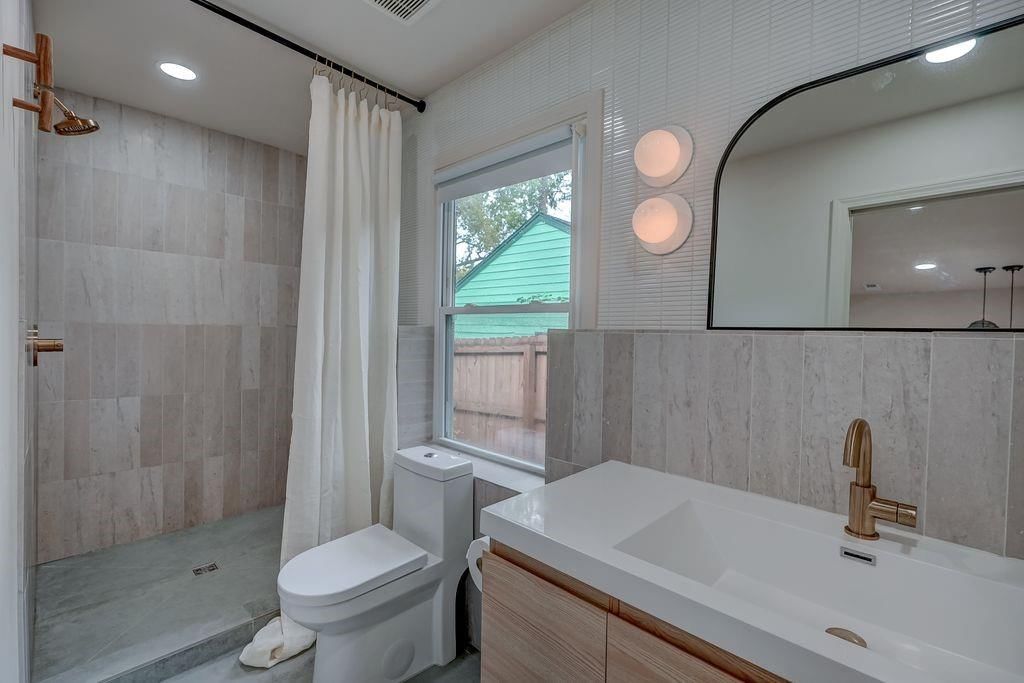 8645 Sleepy Hollow Road — photo 20