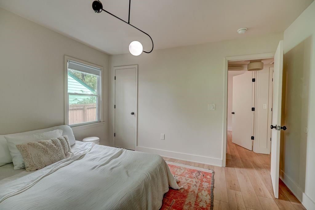 8645 Sleepy Hollow Road — photo 23
