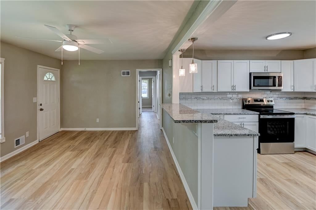 512 NW Lakeview Road — photo 6
