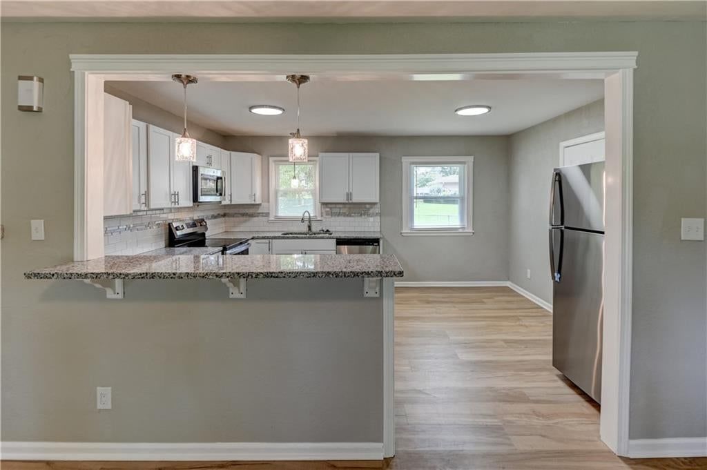 512 NW Lakeview Road — photo 15