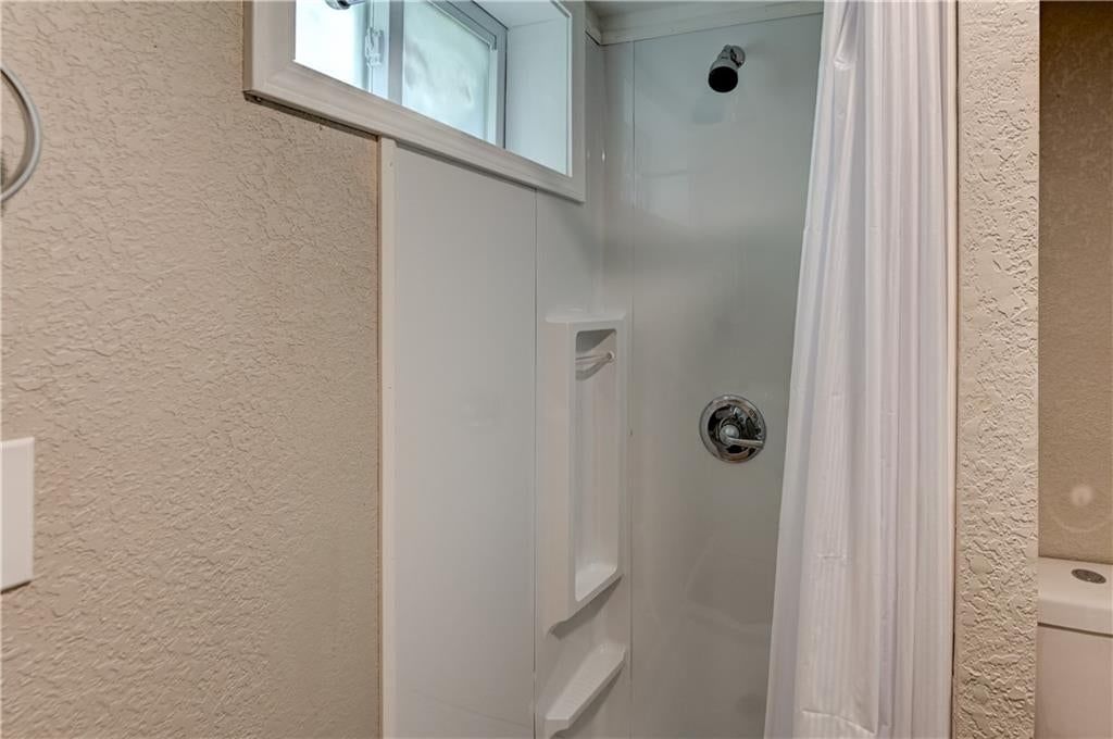512 NW Lakeview Road — photo 32