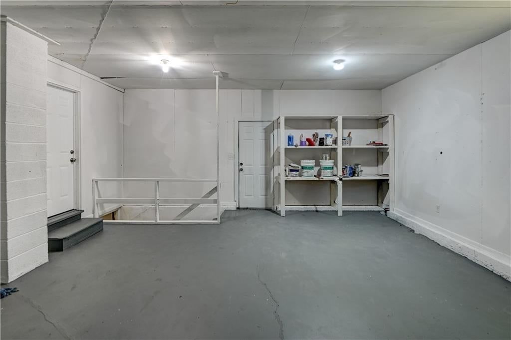 512 NW Lakeview Road — photo 35