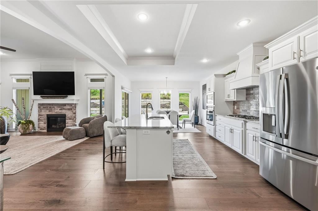 10322 N Winchester Avenue — photo 10