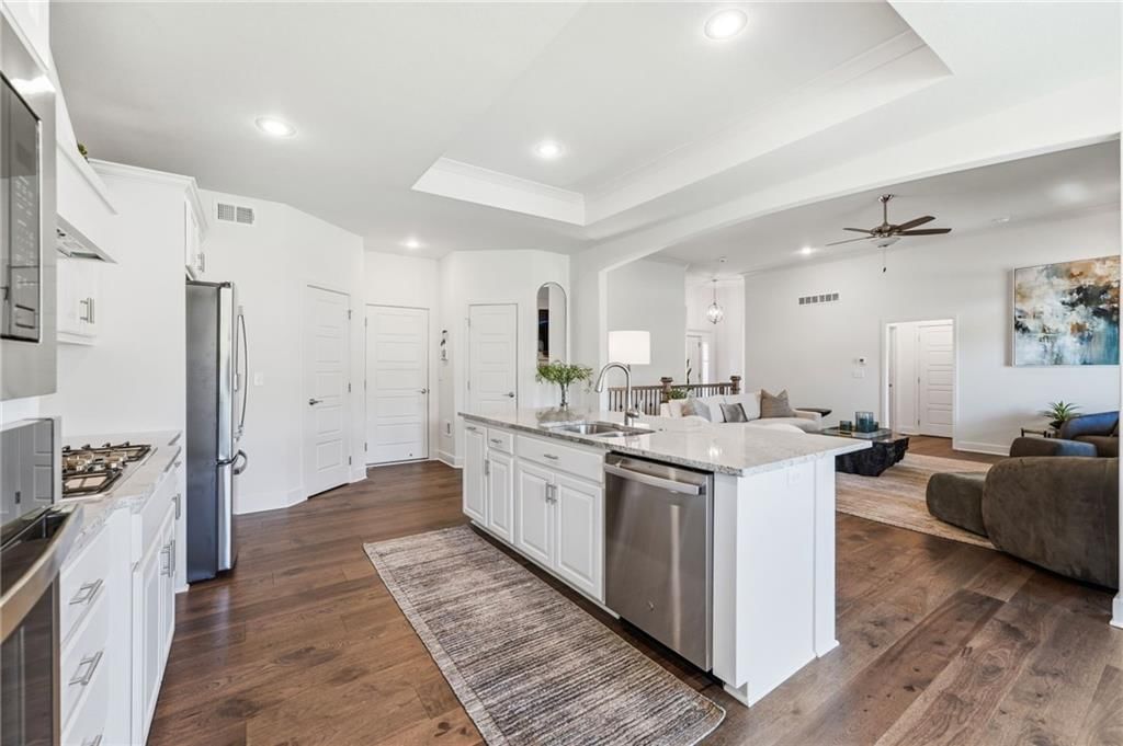 10322 N Winchester Avenue — photo 13