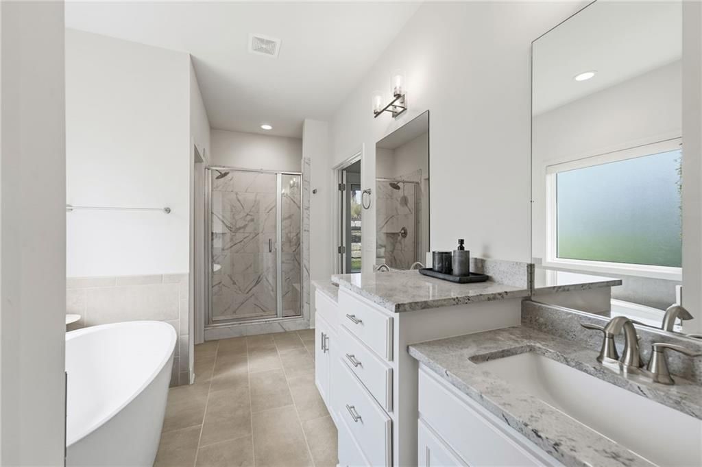 10322 N Winchester Avenue — photo 22