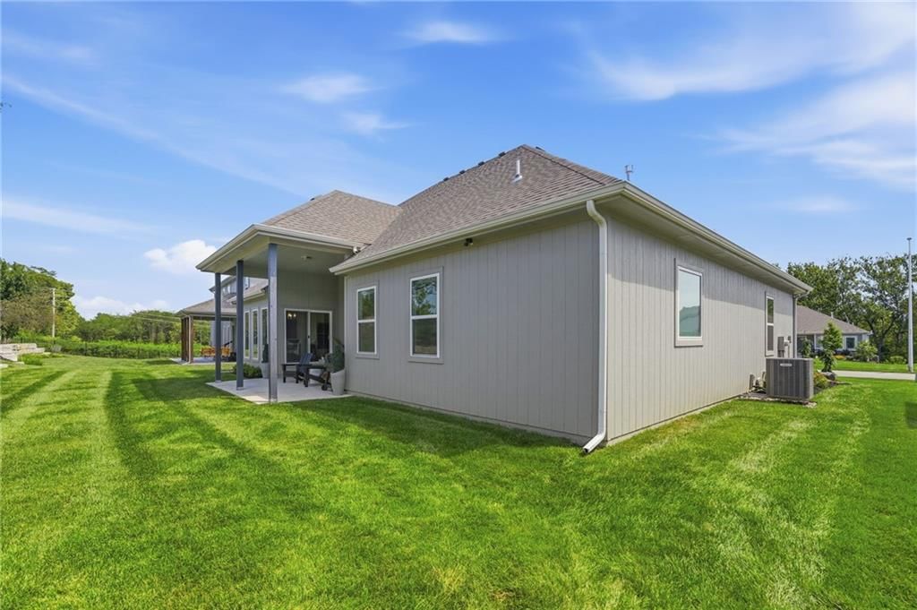 10322 N Winchester Avenue — photo 33