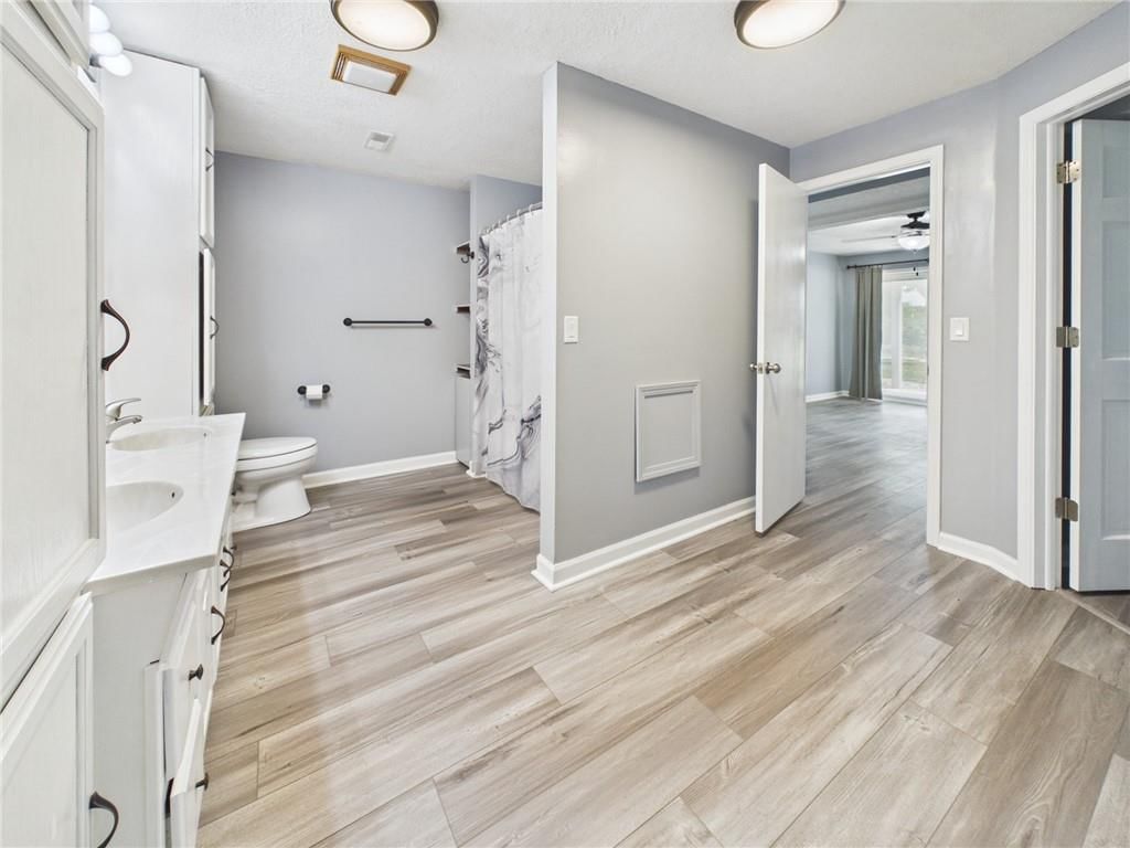 808 NE 221st Road — photo 22