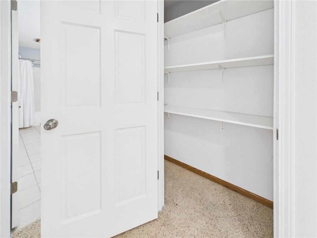 808 NE 221st Road — photo 32