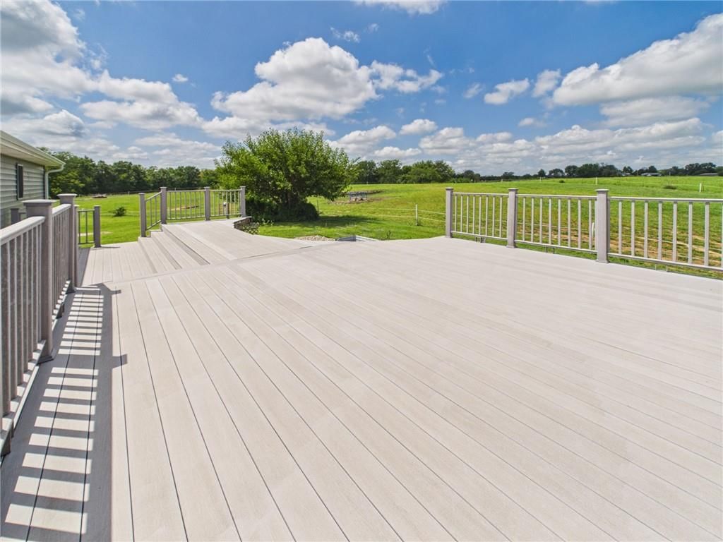 808 NE 221st Road — photo 40