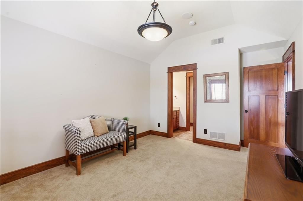 16211 Overbrook Lane — photo 43
