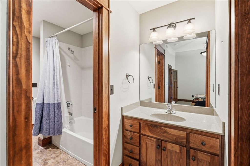 16211 Overbrook Lane — photo 45
