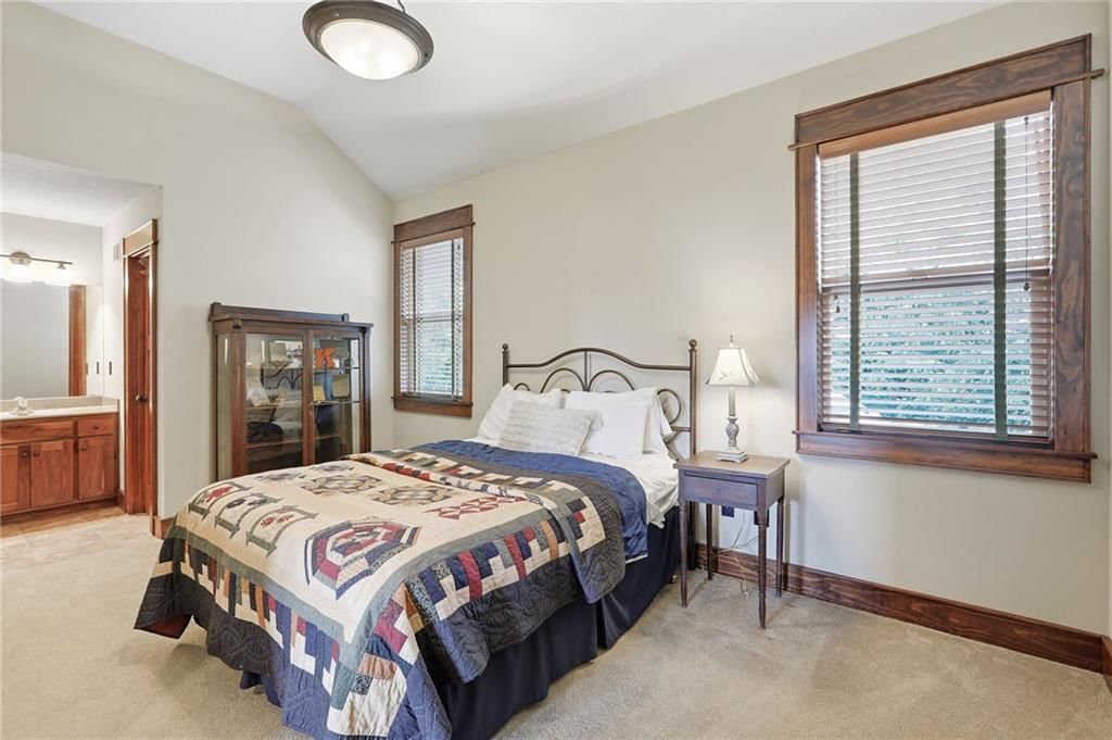 16211 Overbrook Lane — photo 47