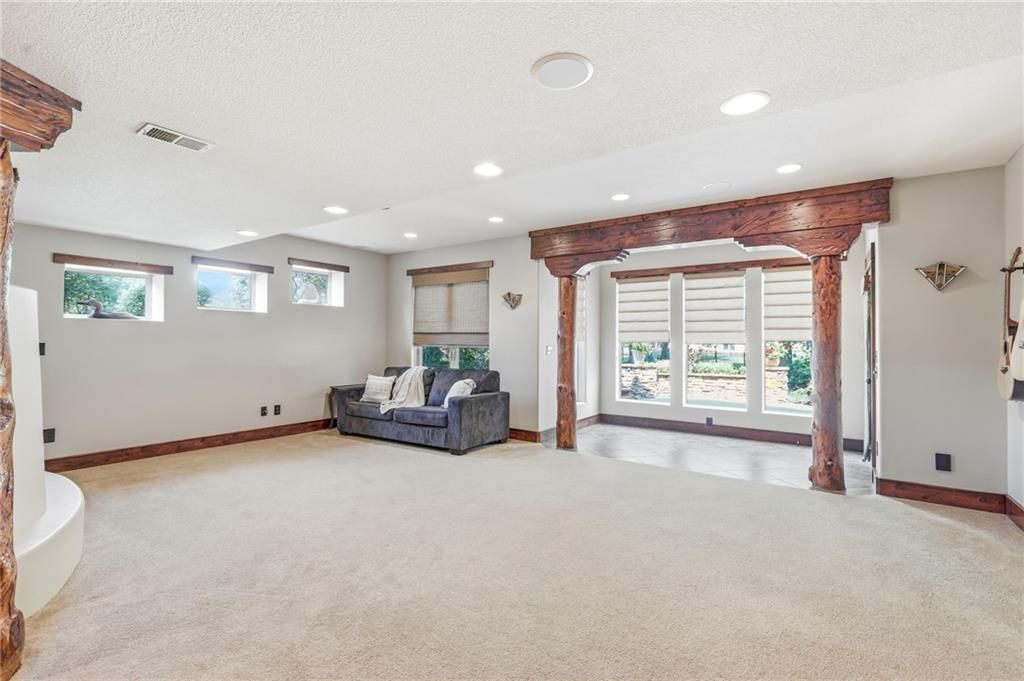 16211 Overbrook Lane — photo 54