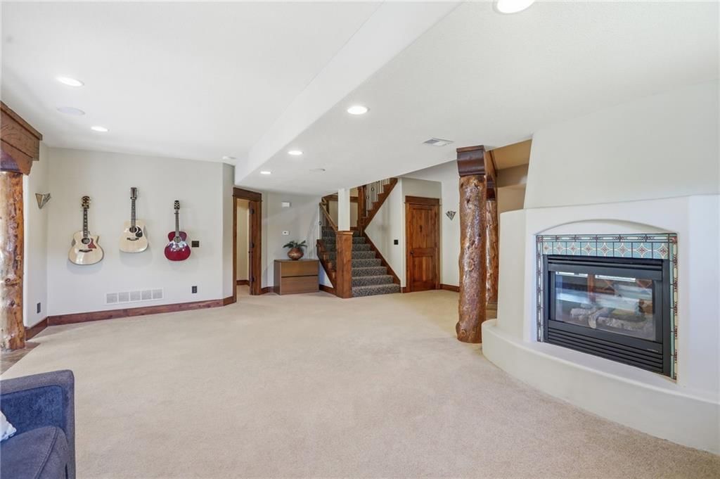 16211 Overbrook Lane — photo 55