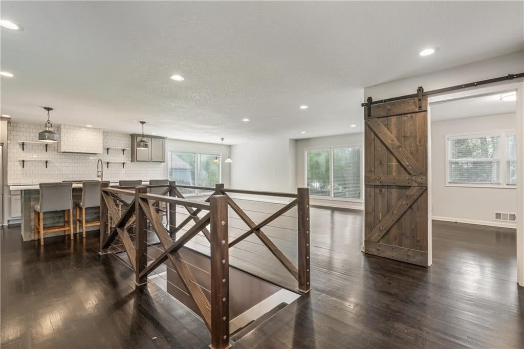 3315 W 98th Street — photo 3