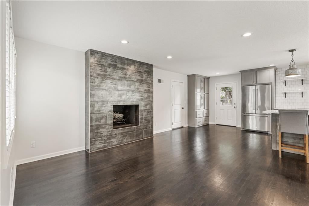 3315 W 98th Street — photo 5