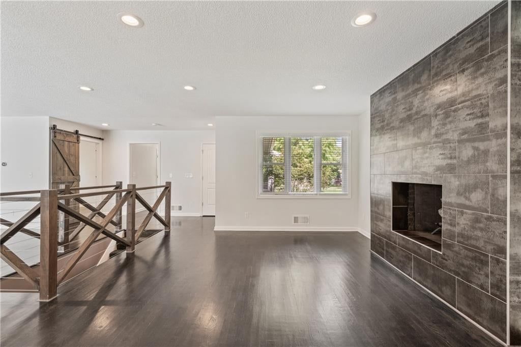 3315 W 98th Street — photo 8
