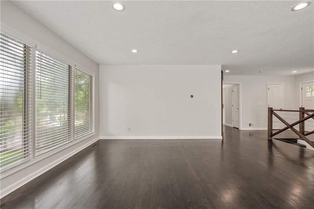 3315 W 98th Street — photo 22