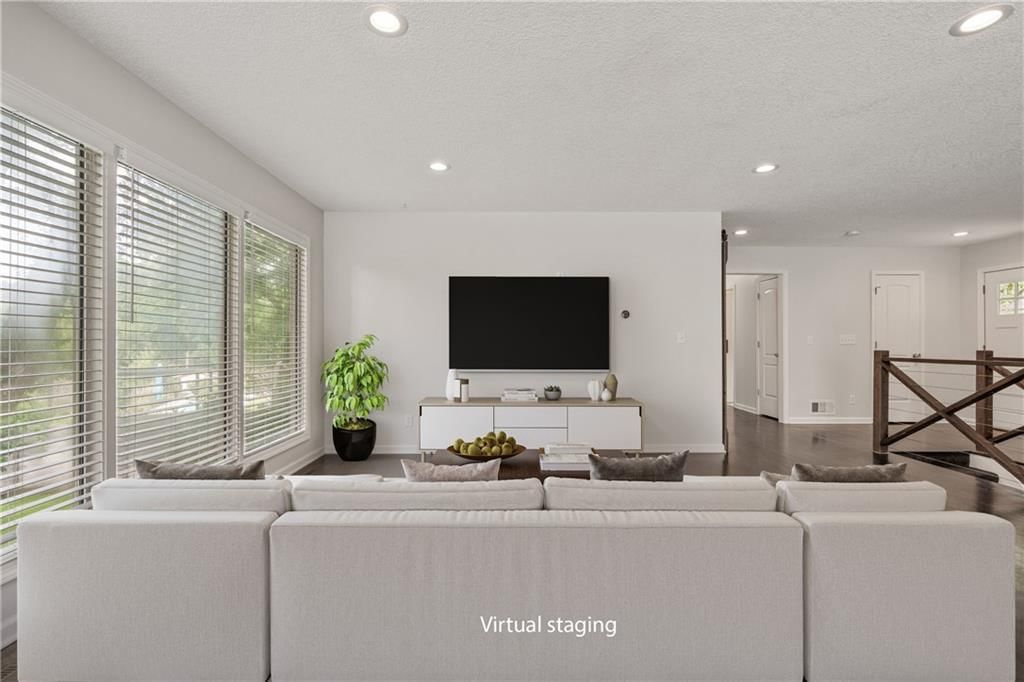 3315 W 98th Street — photo 23