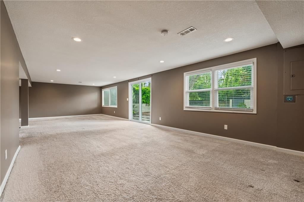 3315 W 98th Street — photo 33