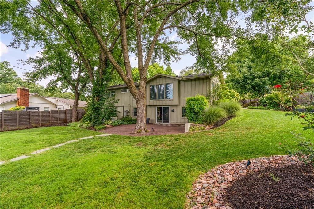 3315 W 98th Street — photo 43