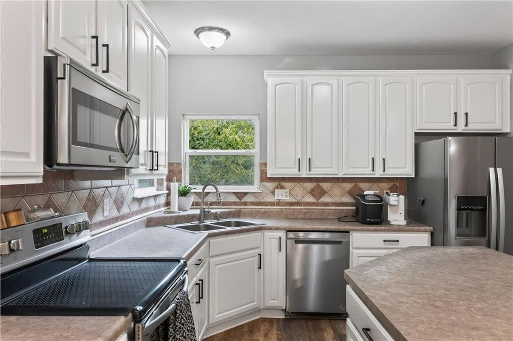 1037 Fox Run Terrace — photo 38