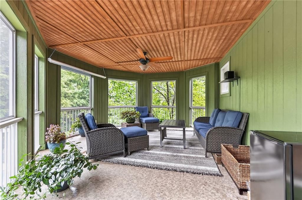 1037 Fox Run Terrace — photo 40