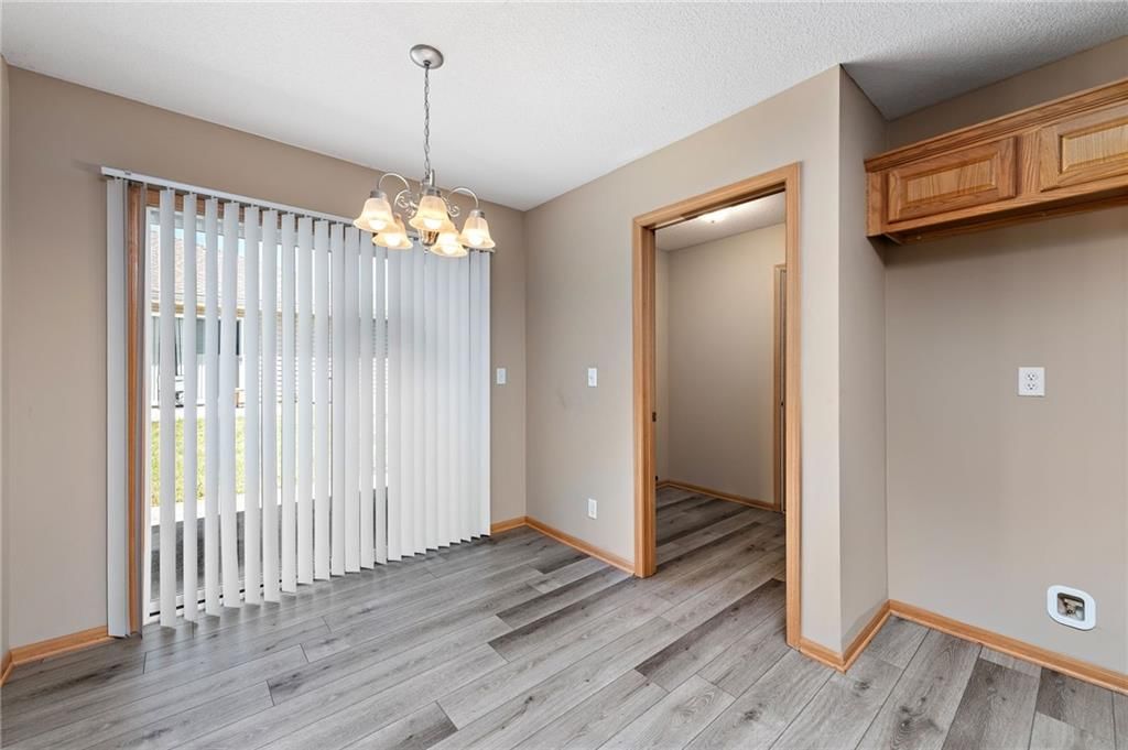 4880 Queen Ridge Avenue — photo 16