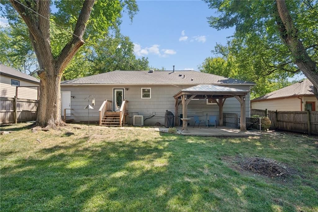 9006 SWITZER Street — photo 29