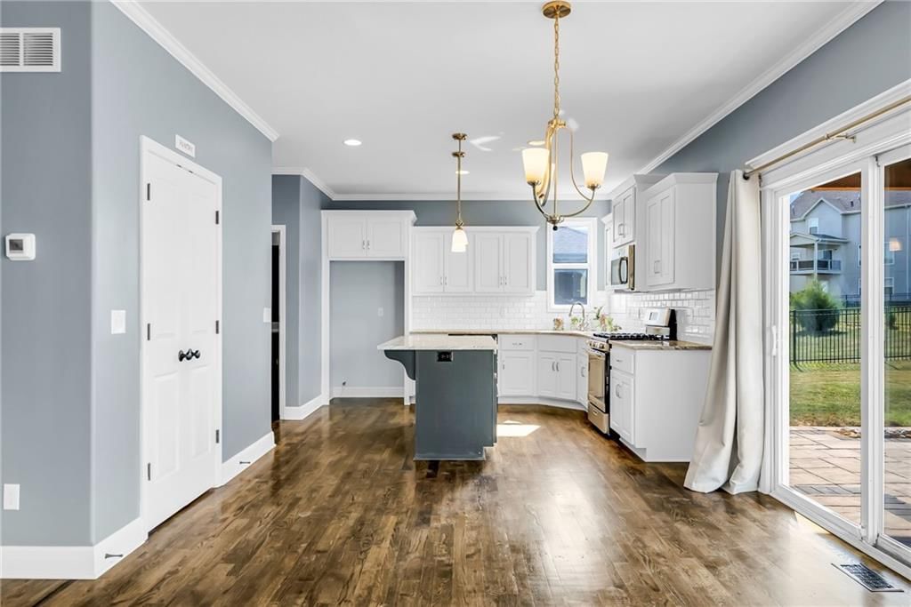 25197 W 147th Court — photo 2