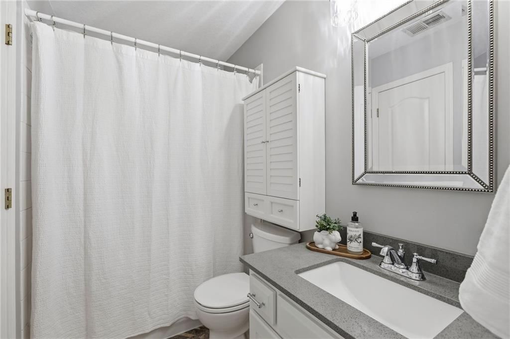 16339 S Avalon Street — photo 30
