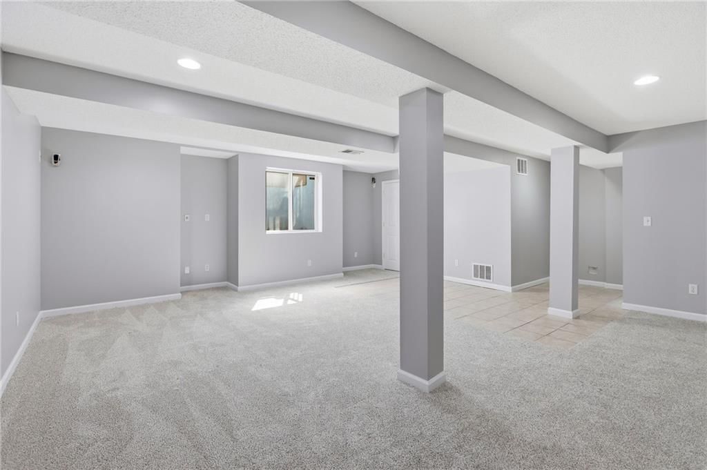 16339 S Avalon Street — photo 35