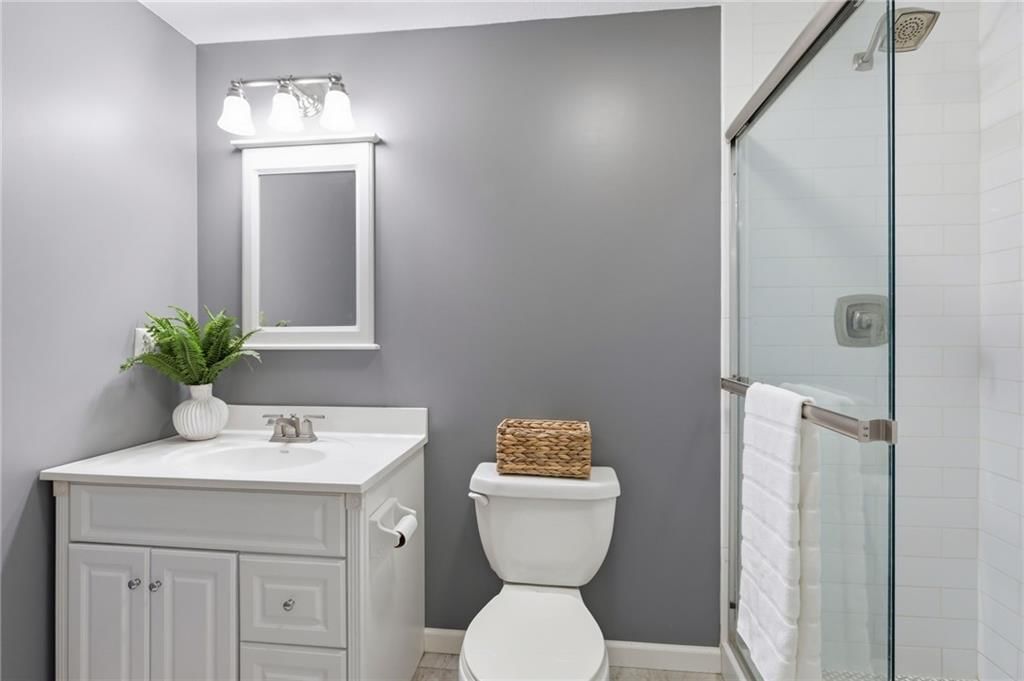16339 S Avalon Street — photo 39