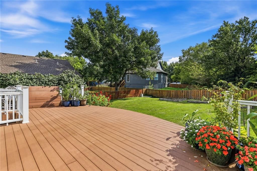 16339 S Avalon Street — photo 42