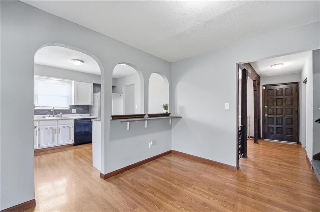 4913 NW Downing Street, Blue Springs, MO: listing photo 3