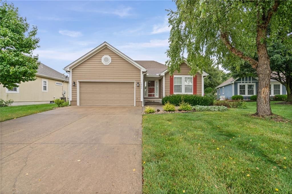 1802 Meadowlark Court, Raymore, MO