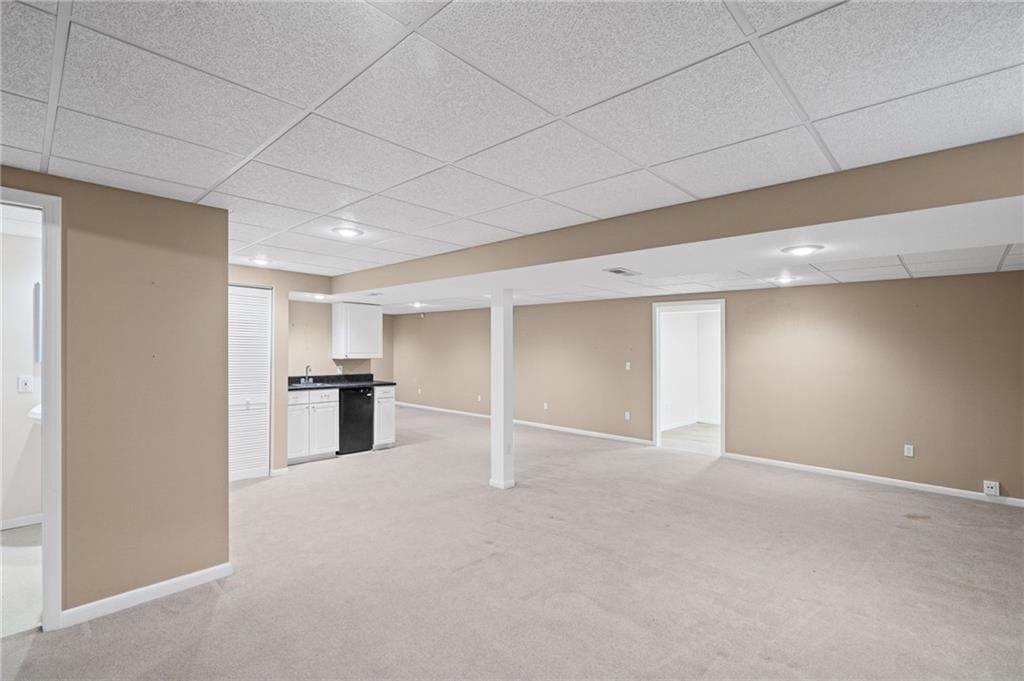 Photo 27 of 38 - 1802 Meadowlark Court, Raymore, MO 64083