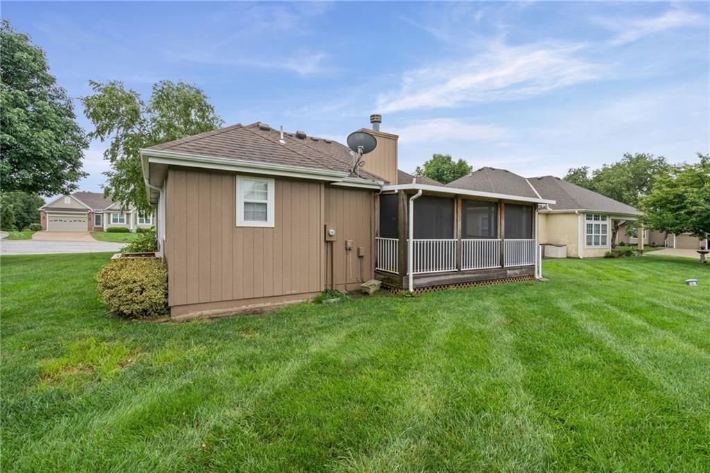 Photo 36 of 38 - 1802 Meadowlark Court, Raymore, MO 64083