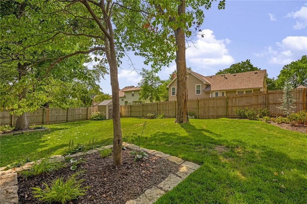 12213 W 72nd Street — photo 37