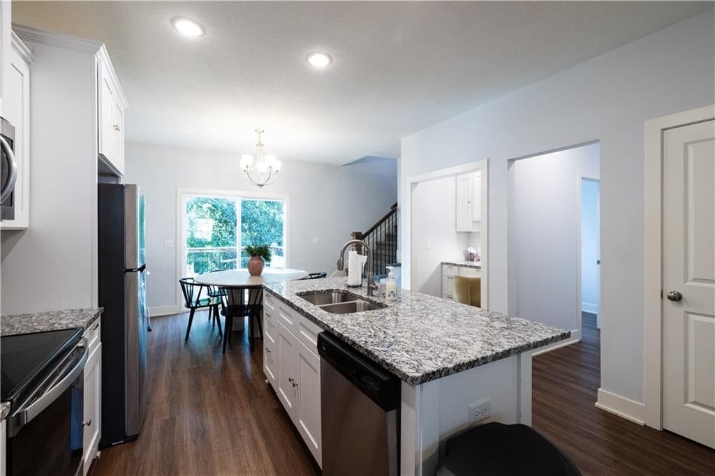 2202 N Woodsbury Road — photo 8