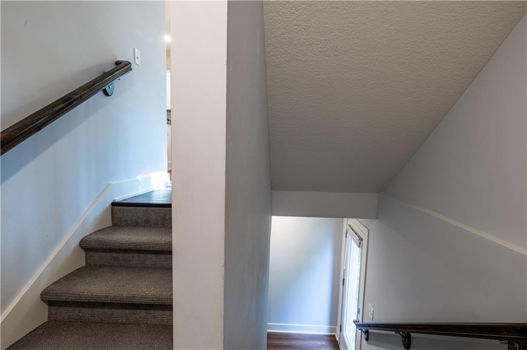 2202 N Woodsbury Road — photo 15